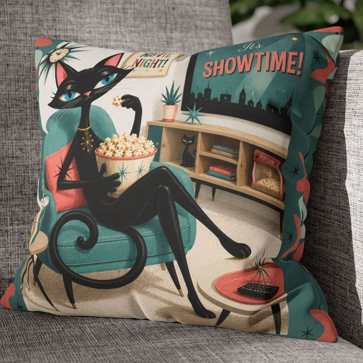 Retro atomic Black Cat Movie Night Pillowcase | MCM Square Pillowcase - Indoor use