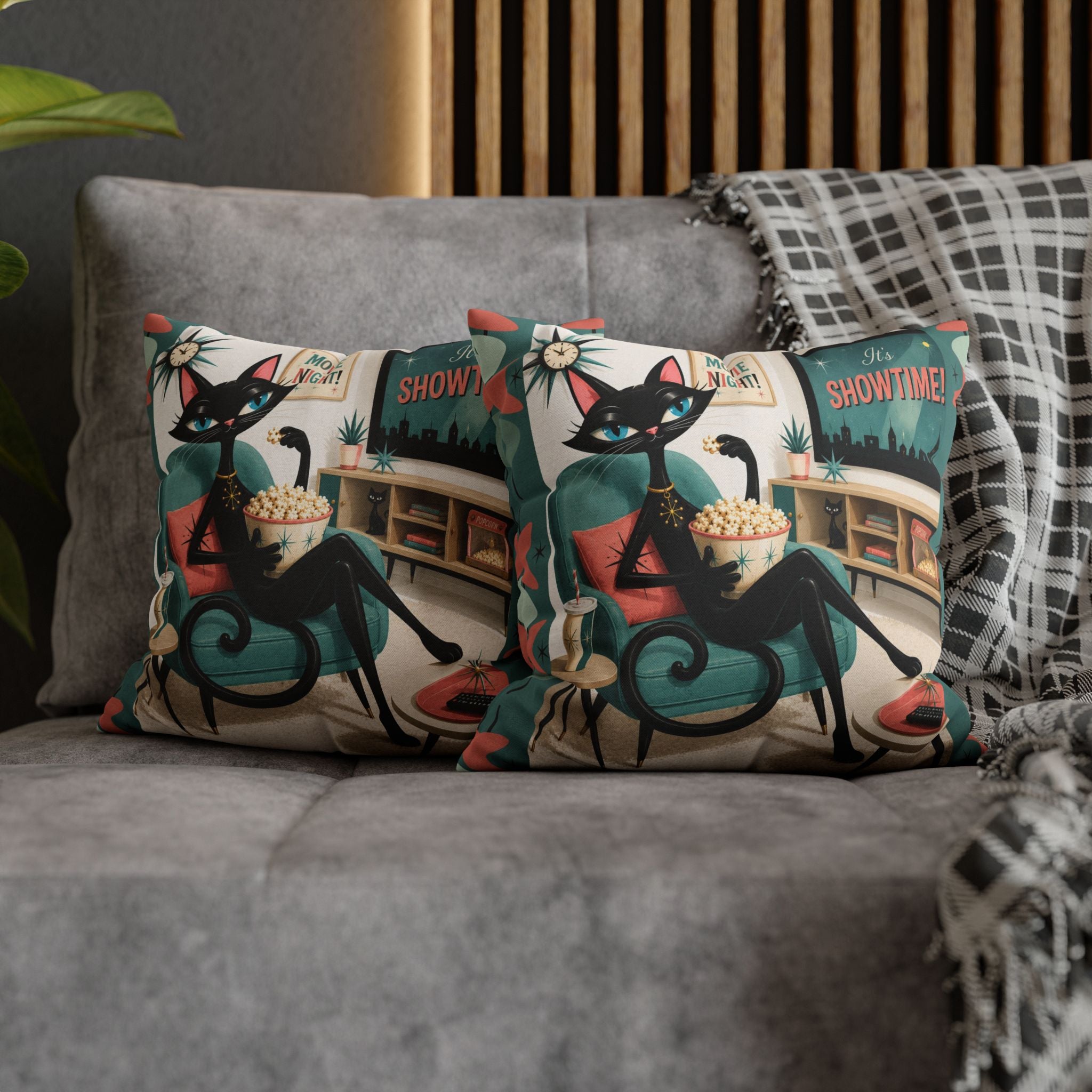 Retro atomic Black Cat Movie Night Pillowcase | MCM Square Pillowcase - Indoor use