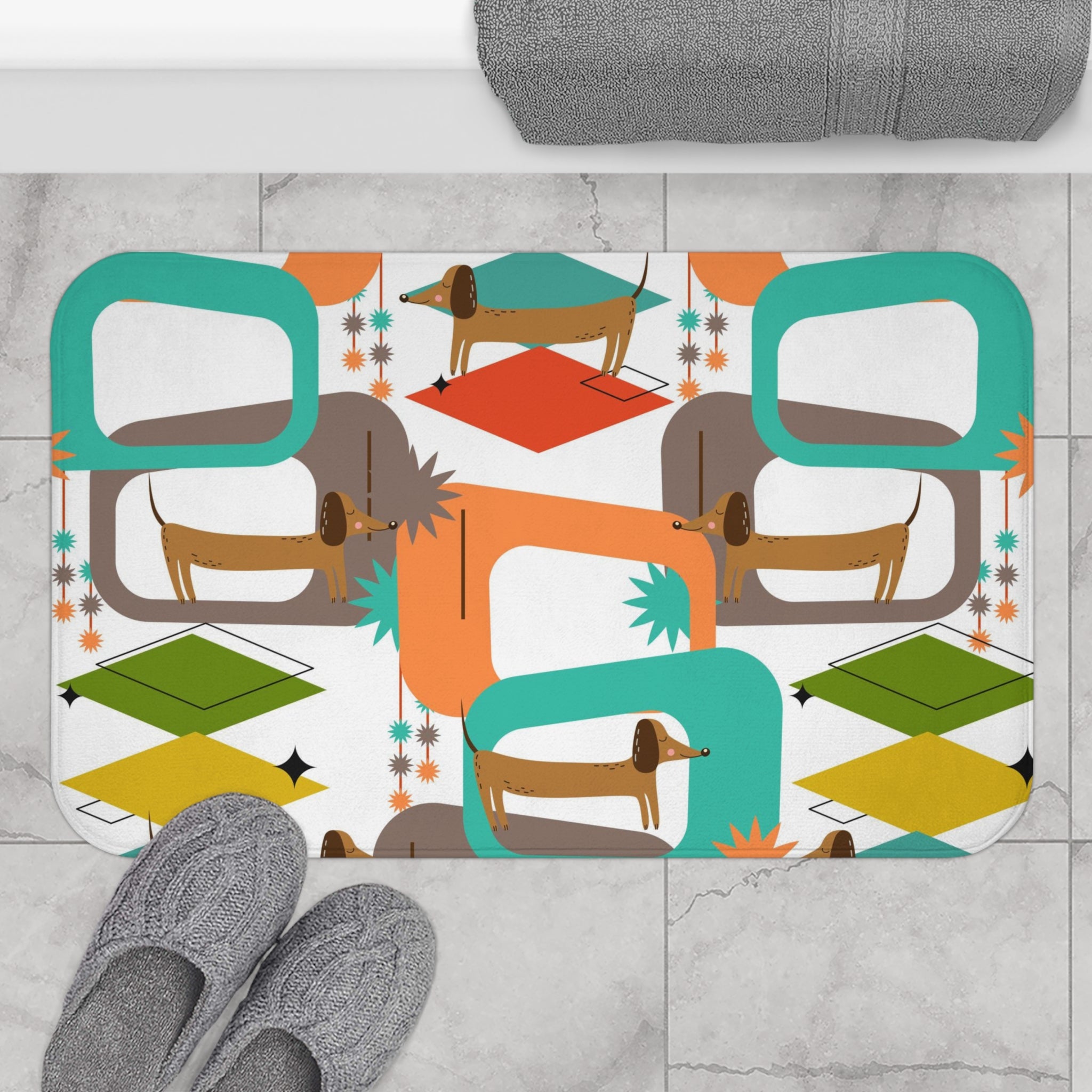 Mid Century Dachshund Pattern Bath Mat | Retro Atomic Geometric Design